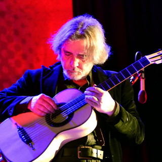 Diano Folk omaggia De Andrè e la Liguria sul palco Max Manfredi e Antonio Carli Diano Folk omaggia De Andrè e la Liguria sul palco Max Manfredi e Antonio Carli