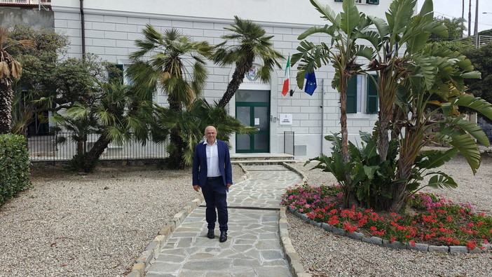 Santo Stefano al Mare conferma Marcello Pallini: sfiora l’80% e rilancia su green, servizi e rigenerazione urbana Santo Stefano al Mare conferma Marcello Pallini: sfiora l’80% e rilancia su green, servizi e rigenerazione urbana