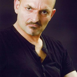 Sanremo, "Affabulando in piazza Capitolo" chiude con la poesia iraniana contemporanea recitata da Max Carja Sanremo, "Affabulando in piazza Capitolo" chiude con la poesia iraniana contemporanea recitata da Max Carja