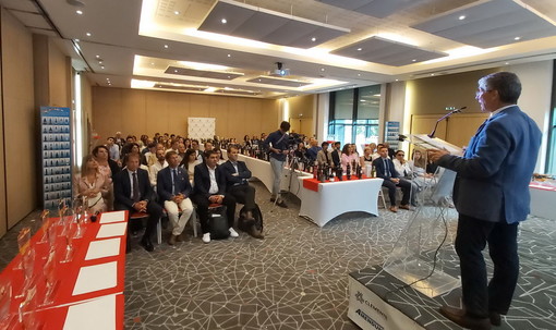 Dal Principato di Monaco: terminata la 7a edizione del MonteCarlo Masters of Olive Oil International Contest Dal Principato di Monaco: terminata la 7a edizione del MonteCarlo Masters of Olive Oil International Contest