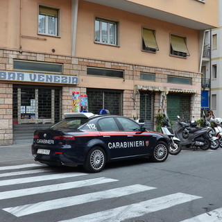Sanremo: accoltellato per questioni di donne, algerino 20enne non è grave e se la caverà in 4 giorni