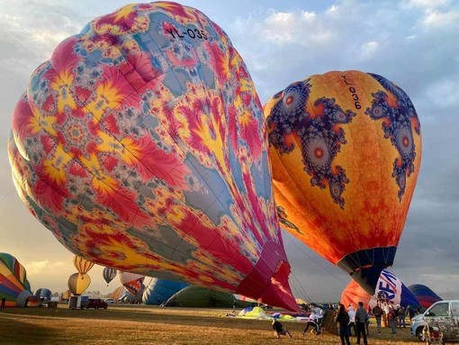 Mondovì identifica le Festività natalizie sul Raduno Aerostatico dell’Epifania (Video) Mondovì identifica le Festività natalizie sul Raduno Aerostatico dell’Epifania (Video)