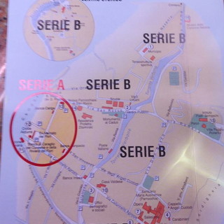 “Parcheggio gratis? Dipende se sei cittadino di Serie A o Serie B”: manifesto choc a Vallecrosia, minoranza all’attacco “Soluzione è pronta” “Parcheggio gratis? Dipende se sei cittadino di Serie A o Serie B”: manifesto choc a Vallecrosia, minoranza all’attacco “Soluzione è pronta”