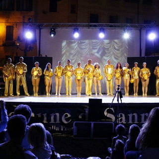 Sanremo: piazza San Siro gremita ieri sera per lo spettacolo 'Musical i love you' (Foto)