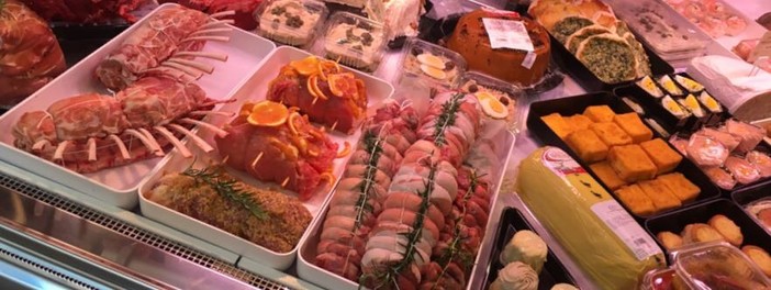 Per la Macelleria Crea, la carne è un alimento prezioso che va sempre scelto con cura Per la Macelleria Crea, la carne è un alimento prezioso che va sempre scelto con cura