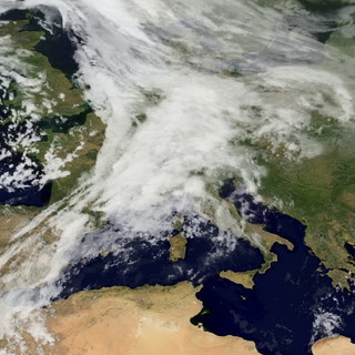 L'immagine Meteosat di pochi minuti fa