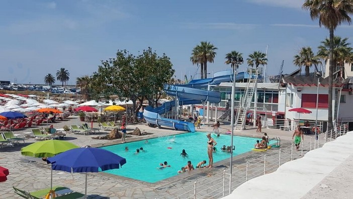 Turismo: prenotazioni a gonfie vele in Liguria per il fine settimana di ferragosto, camere già assegnate al 93%, si va verso il tutto esaurito
