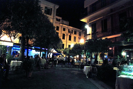 Sanremo: riunione dei commercianti di piazza Bresca, il Sindaco &quot;Se non andate d'accordo entrerò a gamba tesa!&quot;