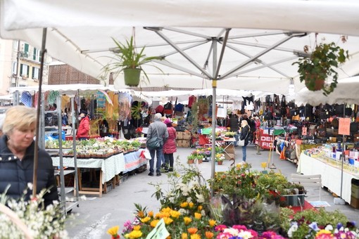 Sanremo: Mercato Annonario, soddisfazione ma solo in parte per Confesercenti dopo il Consiglio comunale Sanremo: Mercato Annonario, soddisfazione ma solo in parte per Confesercenti dopo il Consiglio comunale