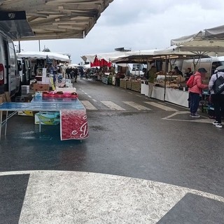 Bordighera sostiene le attività mercatali: diminuito il canone di occupazione del suolo pubblico