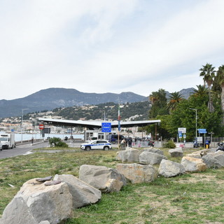 Valico San Ludovico chiuso e memoriale smantellato, PRC: "Doppio colpo per Ventimiglia”