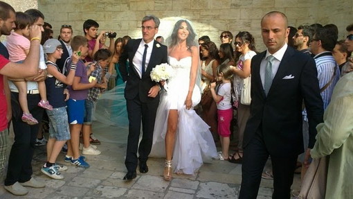 Si è sposata sabato scorso con il giocatore Giandomenico Mesto, la soubrette sanremese Sara Facciolini