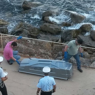 E' un 67enne di Roma ma originario di Imperia l'uomo morto ieri di fronte alla spiaggia 'Buraxen' E' un 67enne di Roma ma originario di Imperia l'uomo morto ieri di fronte alla spiaggia 'Buraxen'