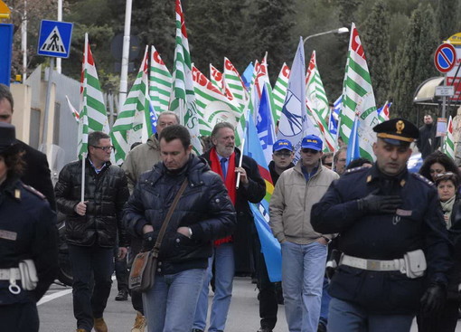 Parcheggi a pagamento all'ospedale di Imperia: Cisl e Uil chiedono la gratuità