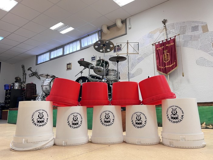 Ventimiglia: sabato prossimo l'incontro finale del laboratorio 'Musica in banda - bucket drumming' Ventimiglia: sabato prossimo l'incontro finale del laboratorio 'Musica in banda - bucket drumming'
