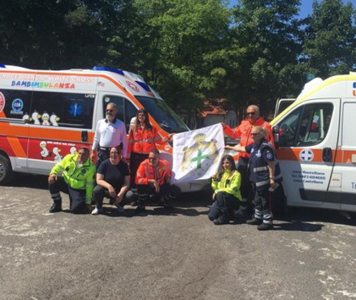 "Risolleviamo il sorriso dei bambini": anche la Croce Verde Intemelia in missione per l'Ucraina con volontari da tutta Italia (Foto) "Risolleviamo il sorriso dei bambini": anche la Croce Verde Intemelia in missione per l'Ucraina con volontari da tutta Italia (Foto)