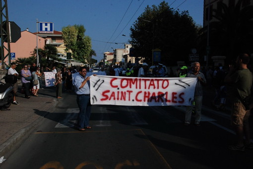 Manifestazione pro Saint Charles: le reazioni da destra a sinistra, Cotellessa non c’è, polemiche per l’intervento dell’ex Sindaco Bosio Manifestazione pro Saint Charles: le reazioni da destra a sinistra, Cotellessa non c’è, polemiche per l’intervento dell’ex Sindaco Bosio