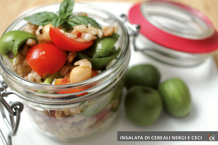 MercoledìVeg di Ortofruit: oggi prepariamo l’Insalata di Cereali, Nergi e Ceci