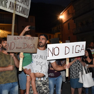 Appello ai cittadini e alle associazioni: le nostre vite e il nostro territorio valgono più di qualunque profitto Appello ai cittadini e alle associazioni: le nostre vite e il nostro territorio valgono più di qualunque profitto
