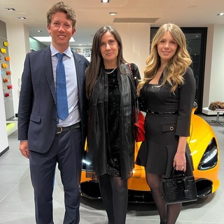 Nella foto, la giornalista ed event manager del nuovo premio di More News, “ Evolution Horizon Award”, tra Raffaello Cairoli e Trudy Berger, alla serata di inaugurazione del Monaco et Suisse Investment Forum (da questa edizione MIIF), l’anno scorso presso “La Boutique Mc Laren” nel Principato di Monaco. Nella foto, la giornalista ed event manager del nuovo premio di More News, “ Evolution Horizon Award”, tra Raffaello Cairoli e Trudy Berger, alla serata di inaugurazione del Monaco et Suisse Investment Forum (da questa edizione MIIF), l’anno scorso presso “La Boutique Mc Laren” nel Principato di Monaco.