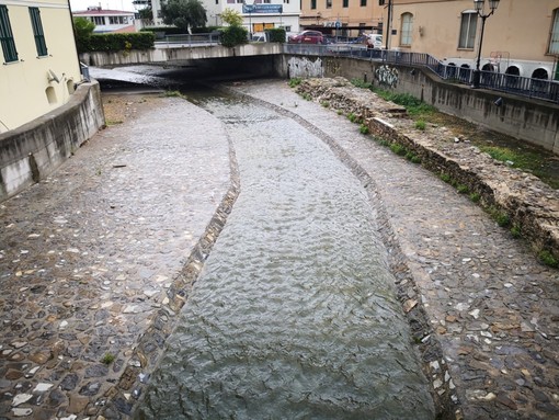 Terminata ieri l'allerta, continua a piovere: superati i 100 mm a Carpasio ma nessun problema sui corsi d'acqua Terminata ieri l'allerta, continua a piovere: superati i 100 mm a Carpasio ma nessun problema sui corsi d'acqua