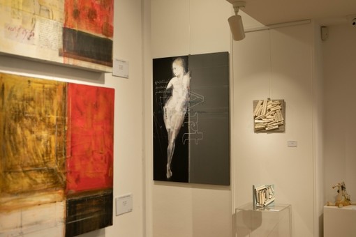 "Scrivo sull’acqua ciò che non oso dire" mostra personale di Carla Benvenuto a Sanremo presso la Galleria d'Arte La Mongolfiera "Scrivo sull’acqua ciò che non oso dire" mostra personale di Carla Benvenuto a Sanremo presso la Galleria d'Arte La Mongolfiera