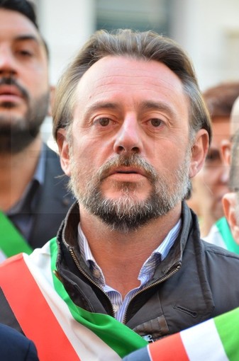 Bordighera: a pochi giorni dal Ferragosto il Sindaco tira le prime somme sul turismo "Giugno in calo ma luglio e agosto ok!" (Video) Bordighera: a pochi giorni dal Ferragosto il Sindaco tira le prime somme sul turismo "Giugno in calo ma luglio e agosto ok!" (Video)