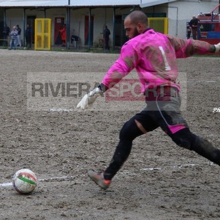 Mattia Farsoni sarà il portiere del Camporosso anche nella prossima stagione Mattia Farsoni sarà il portiere del Camporosso anche nella prossima stagione