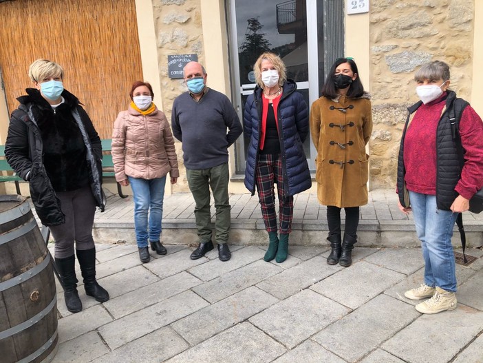 Vallebona: il Comune utilizza i 'ristori' per aiutare i cittadini, ecco il servizio delle 'Maggiordome di Comunità' Vallebona: il Comune utilizza i 'ristori' per aiutare i cittadini, ecco il servizio delle 'Maggiordome di Comunità'