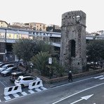 Furto all’alba al Mercato Annonario di Sanremo: rubata merce tra frutta e dolci