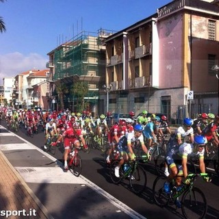 Ciclismo: Milano - Sanremo, la webcronaca LIVE - il trionfo di Arnaud Démare