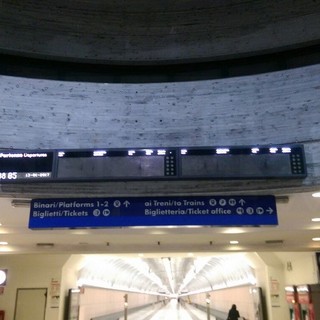 Sanremo: stazione ferroviaria senza informazioni ai viaggiatori da due giorni con tutti i monitor spenti