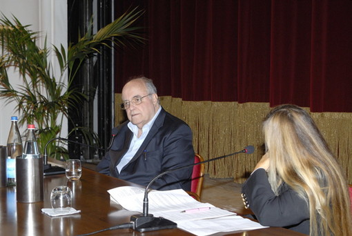 Sanremo: grande successo nel pomeriggio di ieri per Manuel De Sica ai 'Martedì Letterari' del Casinò Sanremo: grande successo nel pomeriggio di ieri per Manuel De Sica ai 'Martedì Letterari' del Casinò