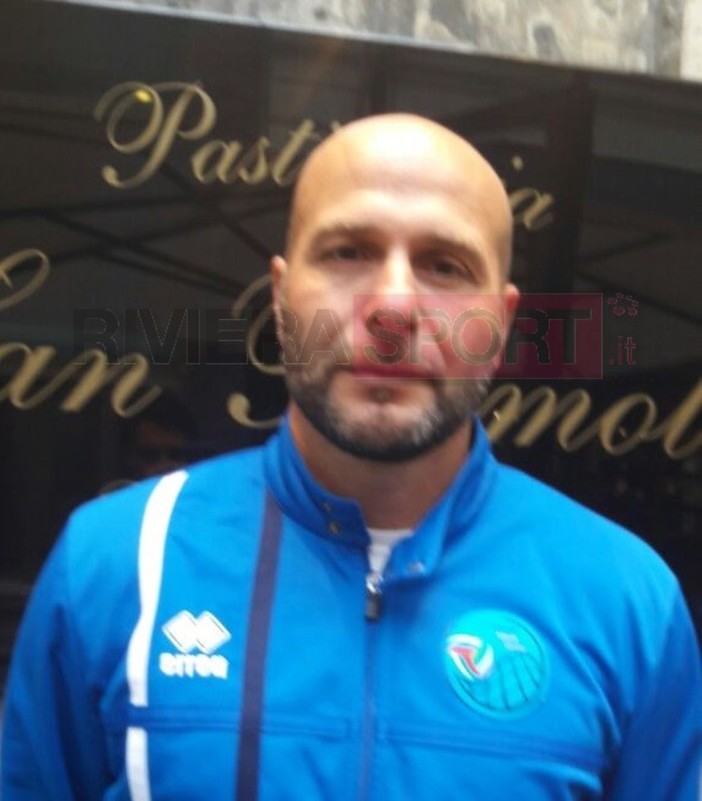 Nella foto Massimiliano Ciogli, coach della NLP Sanremo Pasticceria San Romolo under 18 maschile