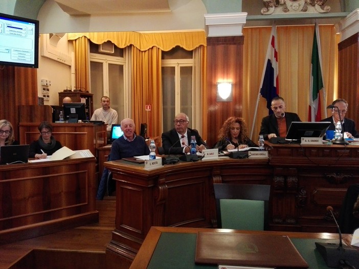 Sanremo: Iniziato il consiglio comunale con la discussione del progetto 'Affido dell'anziano'