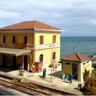 Trenini in miniatura, esposizione modellistica nella stazione internazionale di Ventimiglia Trenini in miniatura, esposizione modellistica nella stazione internazionale di Ventimiglia