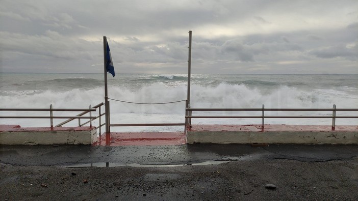 Bordighera: con il contributo della Regione, continua l'attività di messa in sicurezza del territorio e di difesa della costa Bordighera: con il contributo della Regione, continua l'attività di messa in sicurezza del territorio e di difesa della costa
