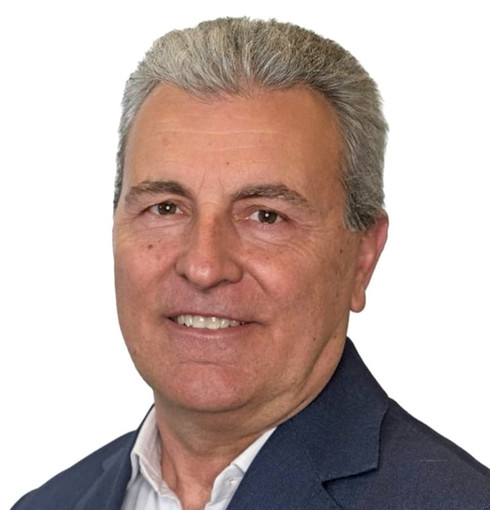 Mario Robaldo scuote la politica e interviene nel dibattito: “Basta divisioni sterili, servono idee condivise e buon senso” Mario Robaldo scuote la politica e interviene nel dibattito: “Basta divisioni sterili, servono idee condivise e buon senso”