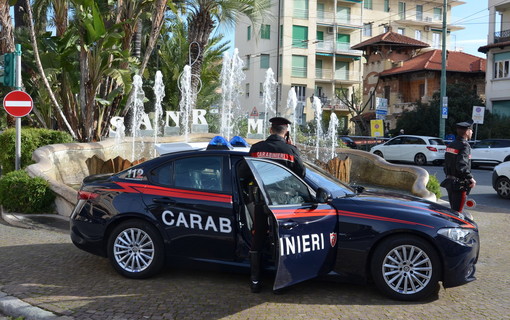 Sanremo: ruba in un bed &amp; breakfast, su alcune auto e in un negozio, 23enne arrestato dai Carabinieri
