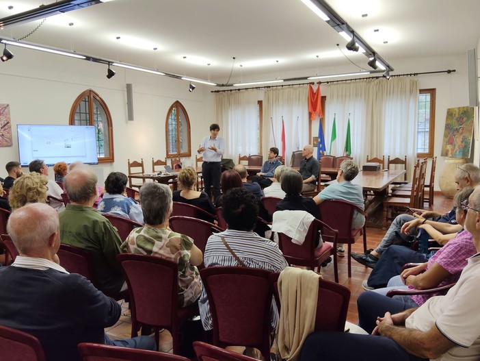 Progetto europeo transfrontaliero MoPa, oltre 50 persone al primo incontro a Dolceacqua (Foto) Progetto europeo transfrontaliero MoPa, oltre 50 persone al primo incontro a Dolceacqua (Foto)