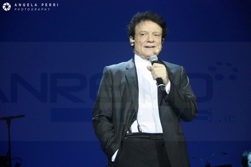 Sanremo: ieri sera all'Ariston il concerto di Massimo Ranieri, le foto di Angela Perri e Tonino Bonomo Sanremo: ieri sera all'Ariston il concerto di Massimo Ranieri, le foto di Angela Perri e Tonino Bonomo