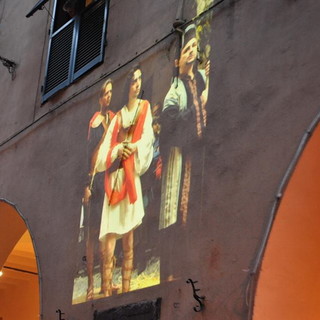 Taggia: prosegue fino a domani sera in via Soleri l'evento 'Muri di Luce' in ricordo di Pinuccio Ravera