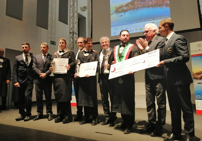 Sanremese e proprietario di un ristorante a Camporosso è il miglior Sommelier della Liguria (Foto) Sanremese e proprietario di un ristorante a Camporosso è il miglior Sommelier della Liguria (Foto)