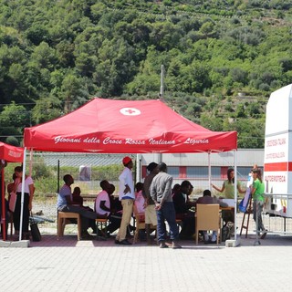 Ventimiglia: il comune rinnova la convenzione con Croce Rossa per la gestione del centro di accoglienza al Parco Roja