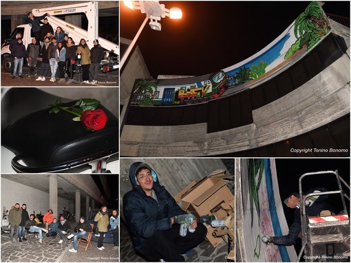 Il murales all'esterno della nuova stazione