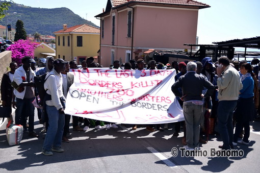 Situazione migranti a Ventimiglia: intervento del direttivo della Lega Nord della provincia di Imperia Situazione migranti a Ventimiglia: intervento del direttivo della Lega Nord della provincia di Imperia