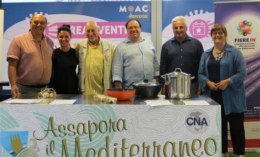 Moac 2019: dieta mediterranea protagonista con Raffaella Fenoglio, l’olio EVO del frantoio Secondo, Il "pane di Oz” del panificio di Molini di Triora, l’aglio di Vessalico e la De.Co. Pan Bagnau Moac 2019: dieta mediterranea protagonista con Raffaella Fenoglio, l’olio EVO del frantoio Secondo, Il "pane di Oz” del panificio di Molini di Triora, l’aglio di Vessalico e la De.Co. Pan Bagnau