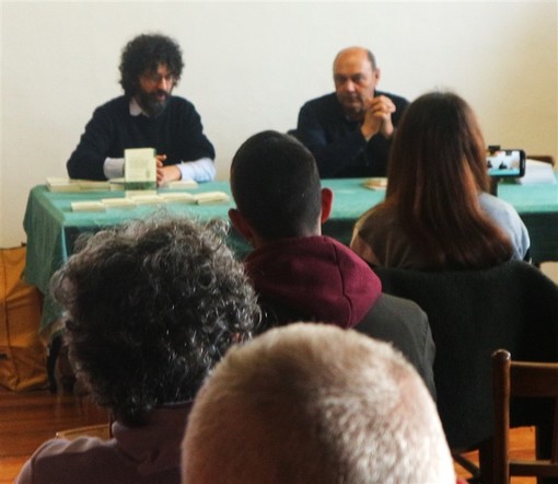 Mondovì: applausi per il "Diario di un giardiniere anarchico" di Libereso Guglielmi. Mondovì: applausi per il "Diario di un giardiniere anarchico" di Libereso Guglielmi.