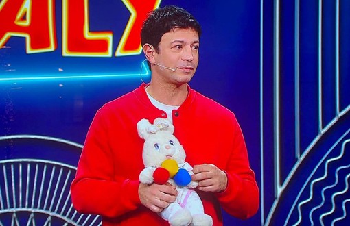 “Saluta TT”, spettacolo comico con Mino Abbacuccio a Camporosso (Foto)