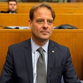 Trasporti, l'assessore Marco Scajola “Nel 2026 treni gratis per studenti under 19 e sconti al 50% per gli under 26"